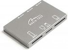 MediaTech MediaTech SDHC + MS + T-flash + M2, hub USB (MT5028) MediaTech MediaTech SDHC + MS + T-flash + M2, hub USB (MT5028)
