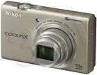 NIKON COOLPIX S6200 SREBRNY (VMA860SP01)