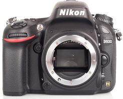 Nikon D600 Body (VBA340AE)